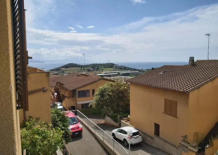 House * Πιομπίνο